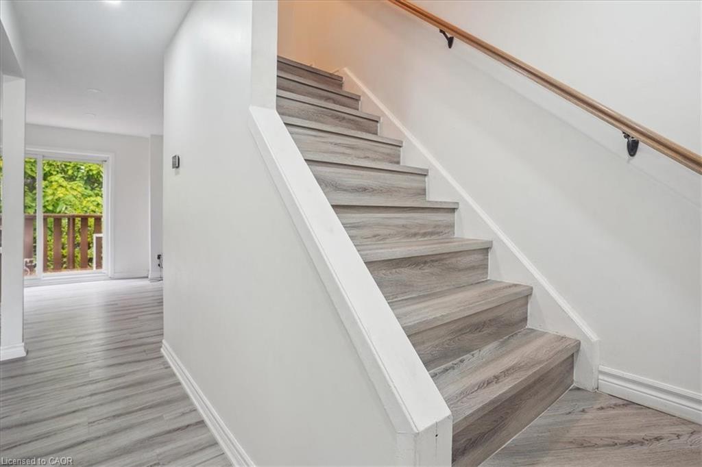 12-36 Greendale Drive, Hamilton, ON - Indoor Photo Showing Other Room