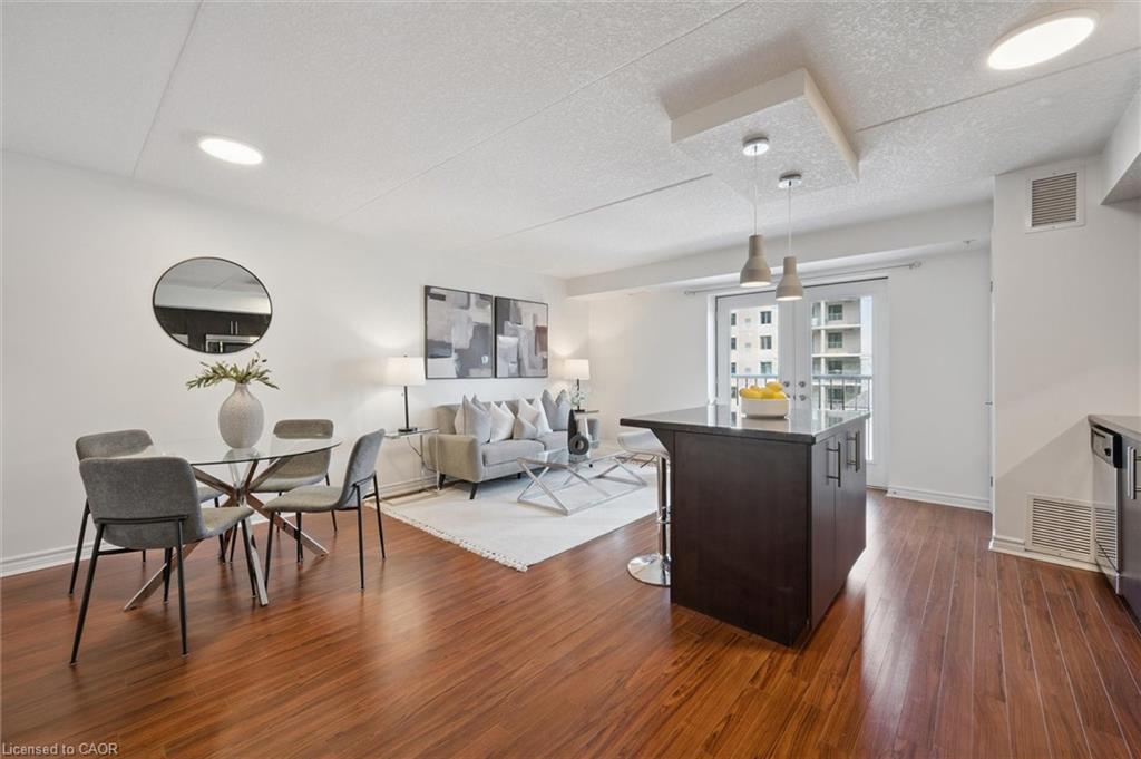 307-776 Laurelwood Drive, Waterloo, ON - Indoor