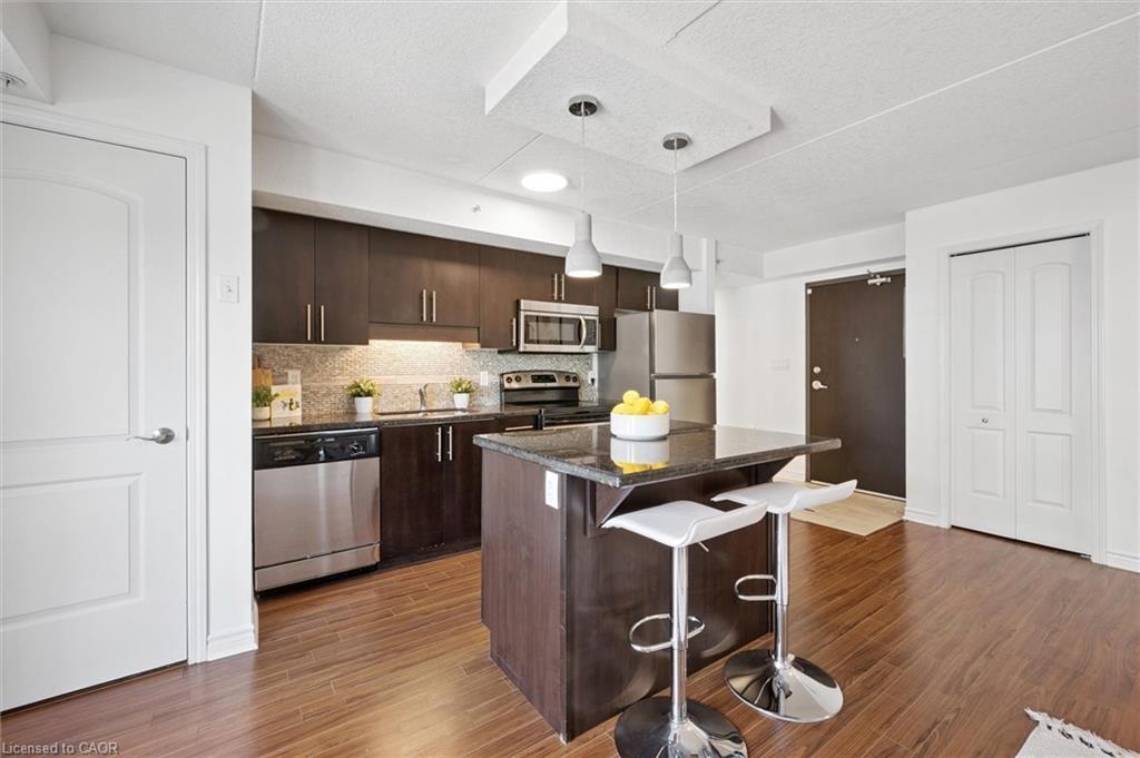307-776 Laurelwood Drive, Waterloo, ON - Indoor Photo Showing Kitchen With Stainless Steel Kitchen With Upgraded Kitchen