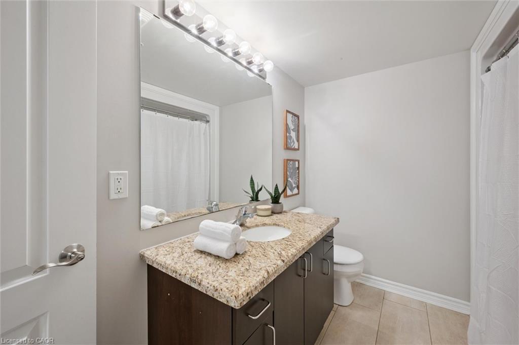 307-776 Laurelwood Drive, Waterloo, ON - Indoor Photo Showing Bathroom