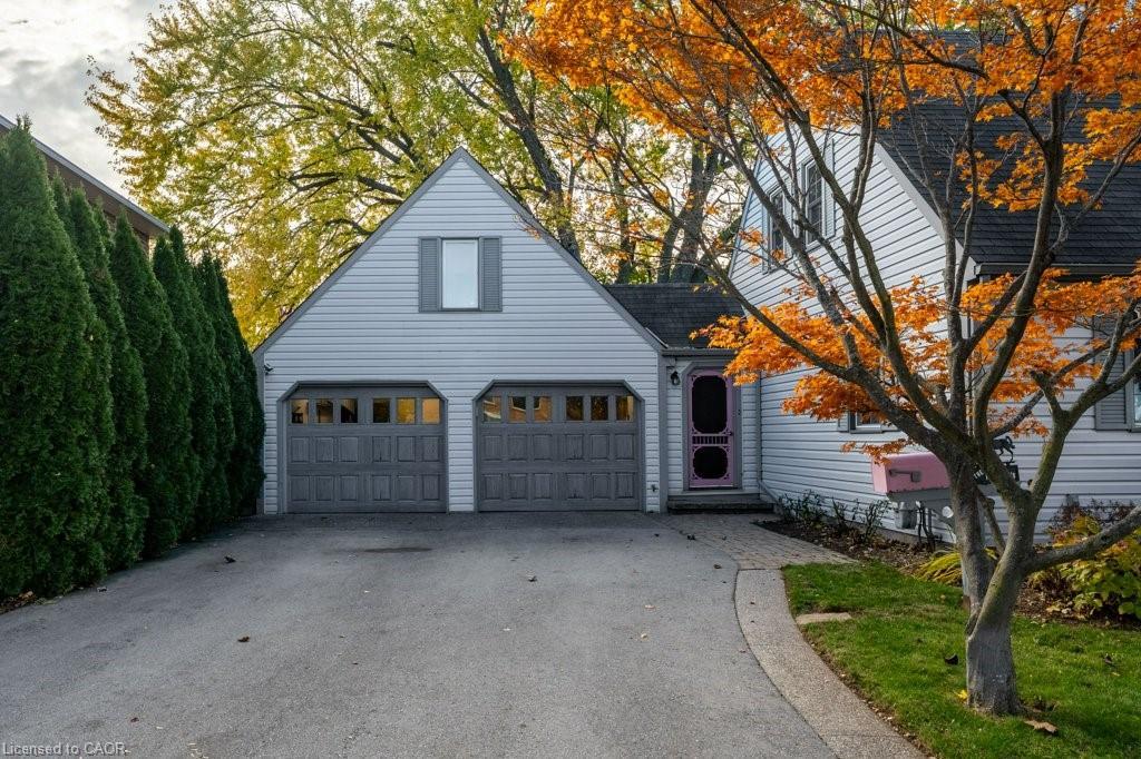 24 Lake Street, Grimsby, ON - Outdoor