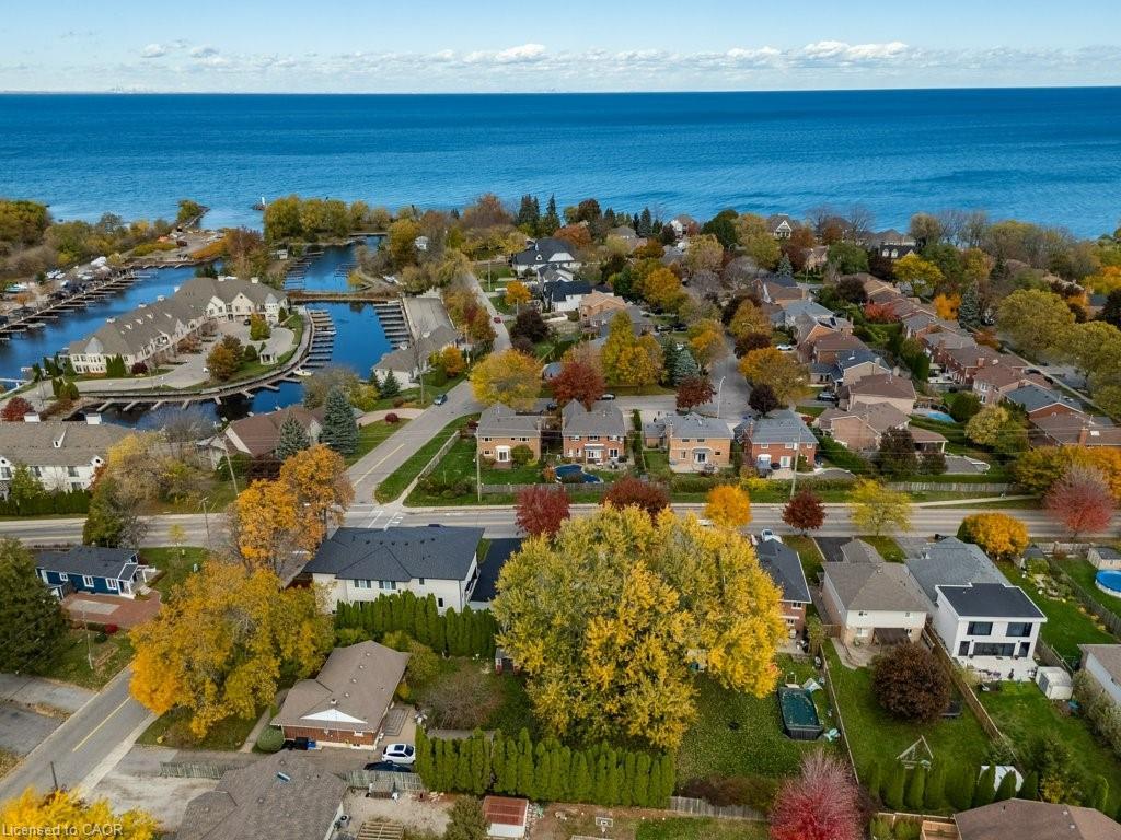 24 Lake Street, Grimsby, ON - Outdoor With Body Of Water With View