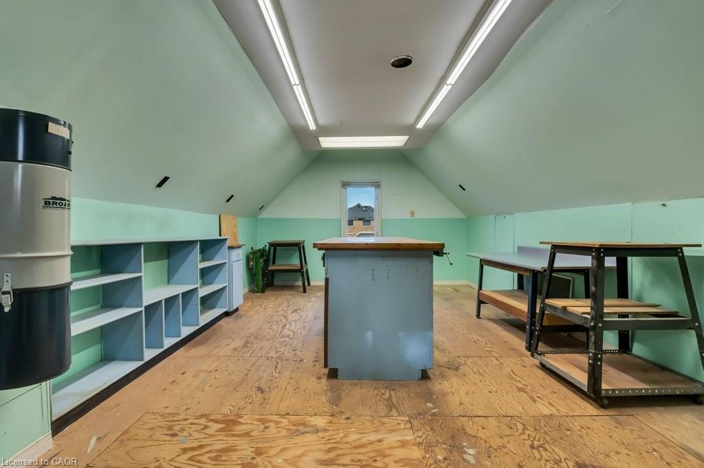 24 Lake Street, Grimsby, ON - Indoor Photo Showing Other Room