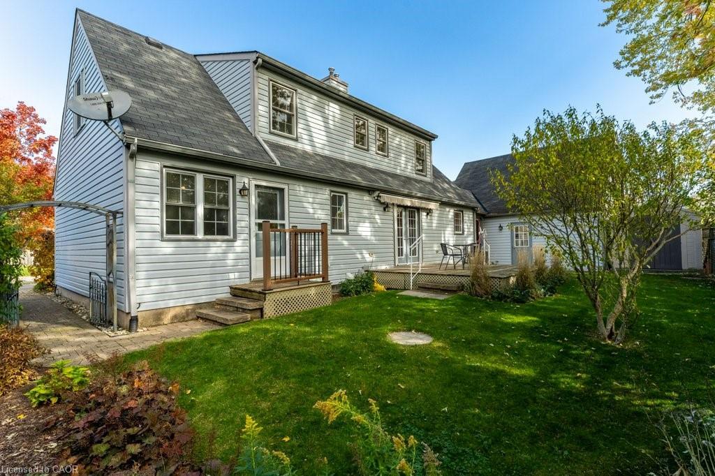 24 Lake Street, Grimsby, ON - Outdoor