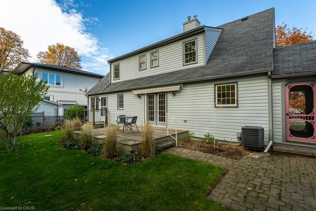 24 Lake Street, Grimsby, ON - Outdoor