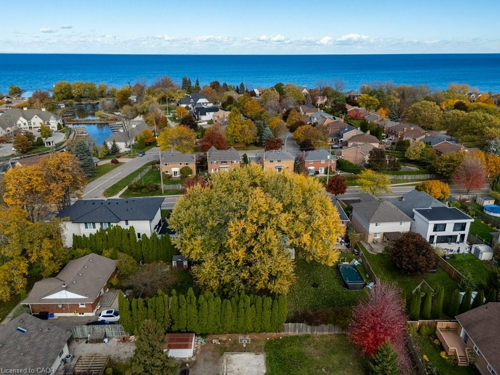 24 Lake Street, Grimsby, ON - Outdoor With Body Of Water With View