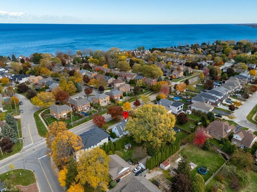24 Lake Street, Grimsby, ON - Outdoor With Body Of Water With View