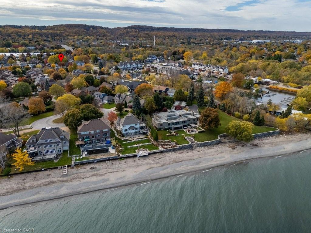 24 Lake Street, Grimsby, ON - Outdoor With Body Of Water With View