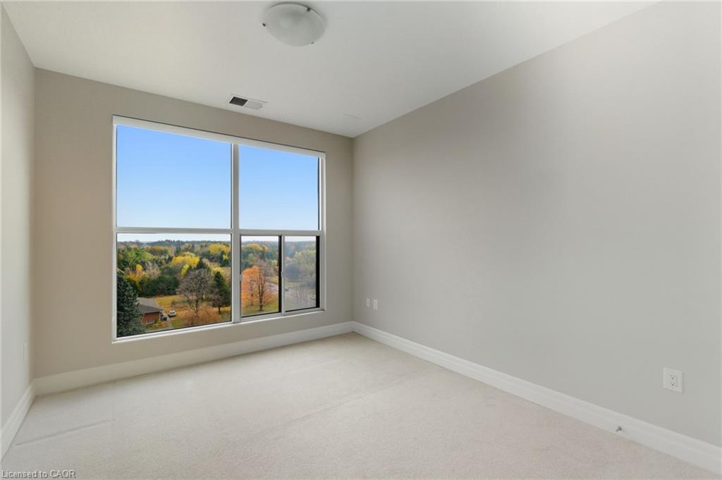 814-1878 Gordon Street, Guelph, ON - Indoor Photo Showing Other Room