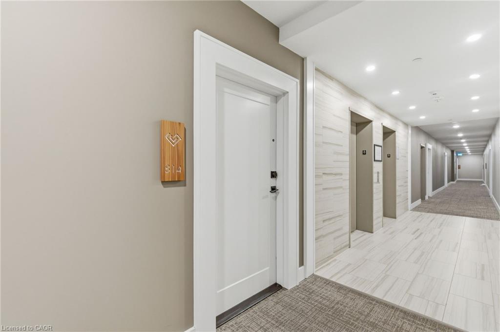 814-1878 Gordon Street, Guelph, ON - Indoor Photo Showing Other Room