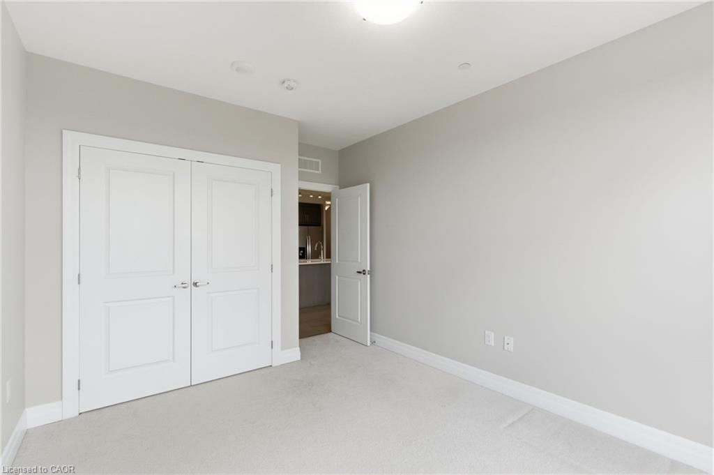 814-1878 Gordon Street, Guelph, ON - Indoor Photo Showing Other Room