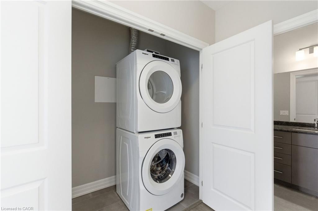 814-1878 Gordon Street, Guelph, ON - Indoor Photo Showing Laundry Room