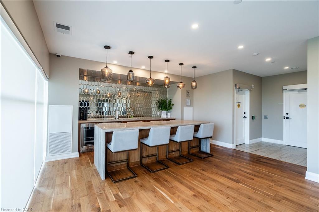 814-1878 Gordon Street, Guelph, ON - Indoor