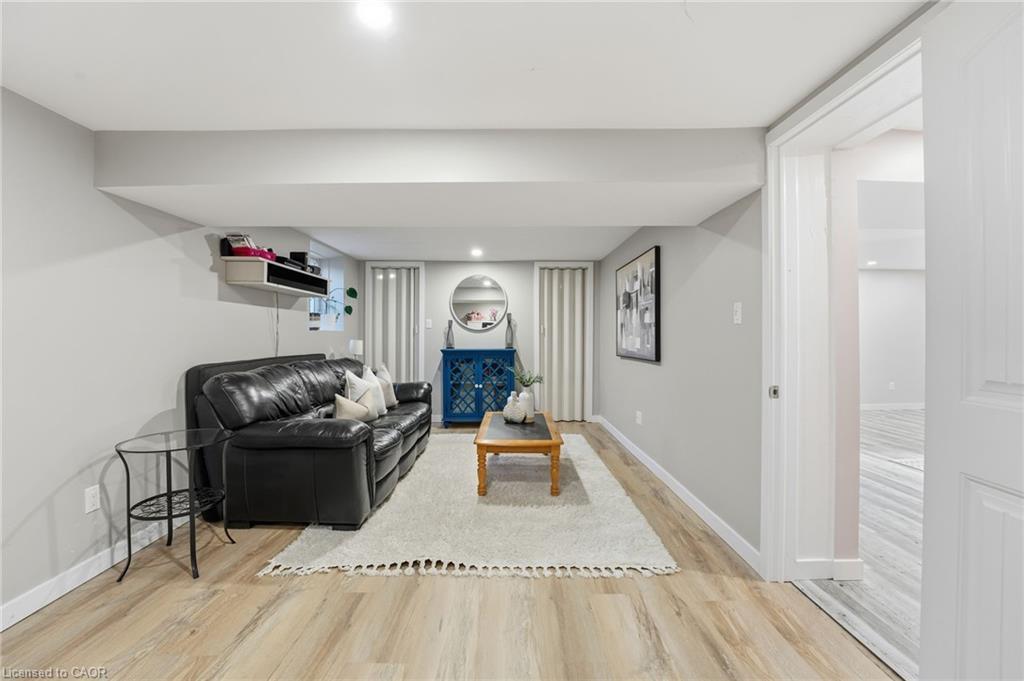 1822 Spragues Road, Ayr, ON - Indoor