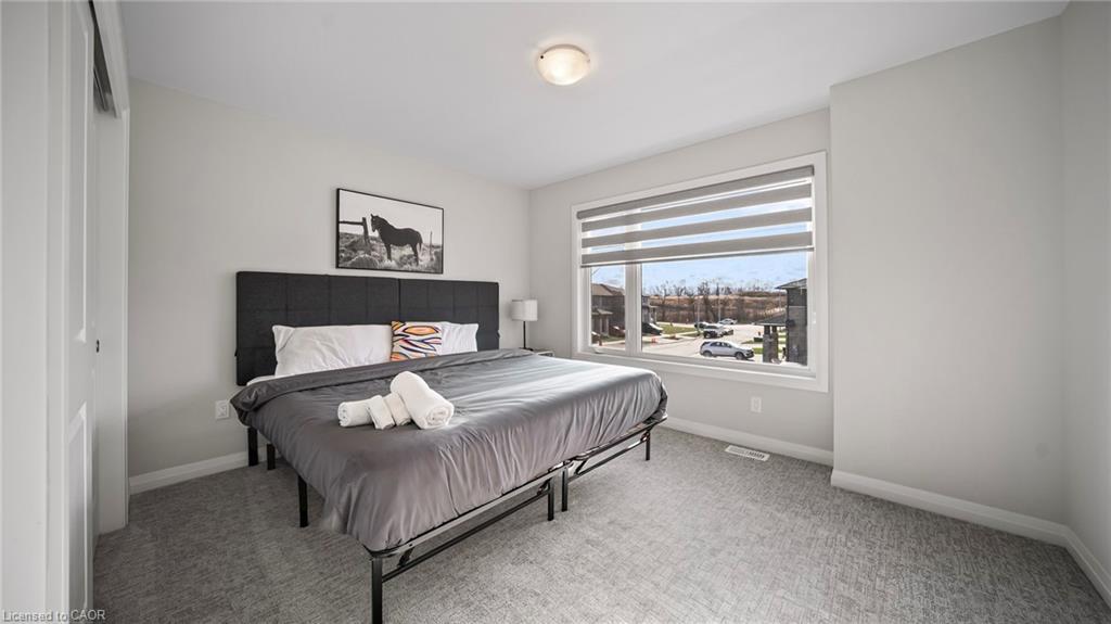 5 Wilson Drive, Thorold, ON - Indoor Photo Showing Bedroom