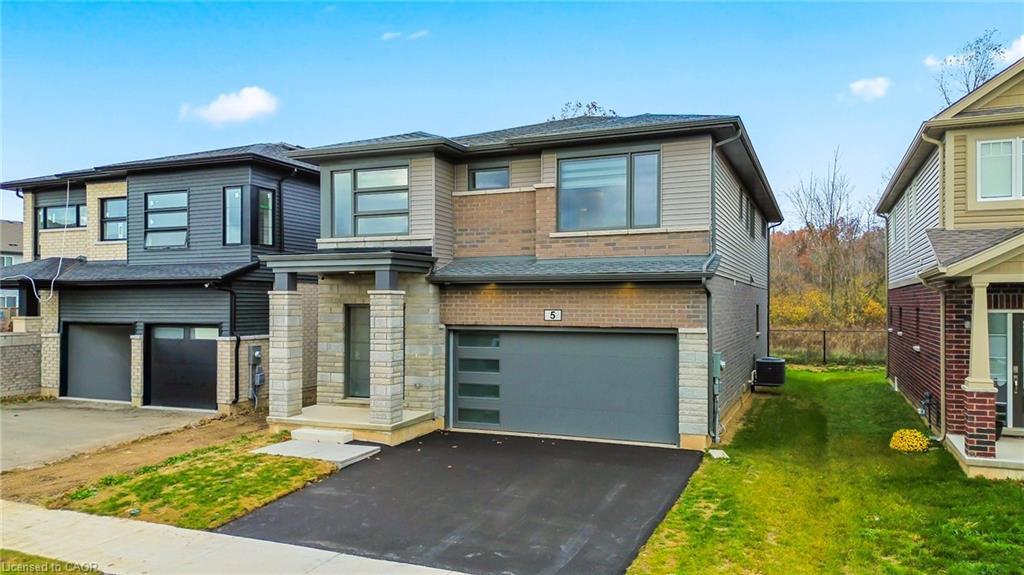 5 Wilson Drive, Thorold, ON - Outdoor With Facade