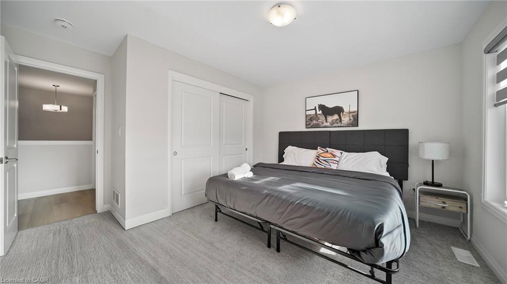 5 Wilson Drive, Thorold, ON - Indoor Photo Showing Bedroom