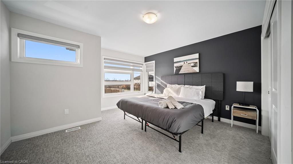 5 Wilson Drive, Thorold, ON - Indoor Photo Showing Bedroom