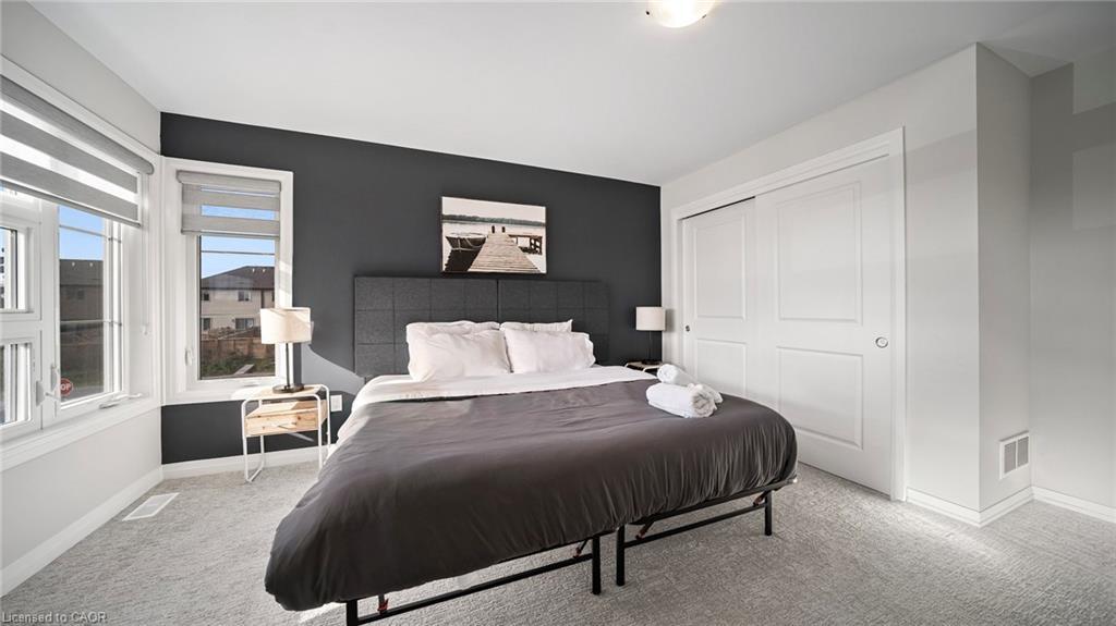 5 Wilson Drive, Thorold, ON - Indoor Photo Showing Bedroom