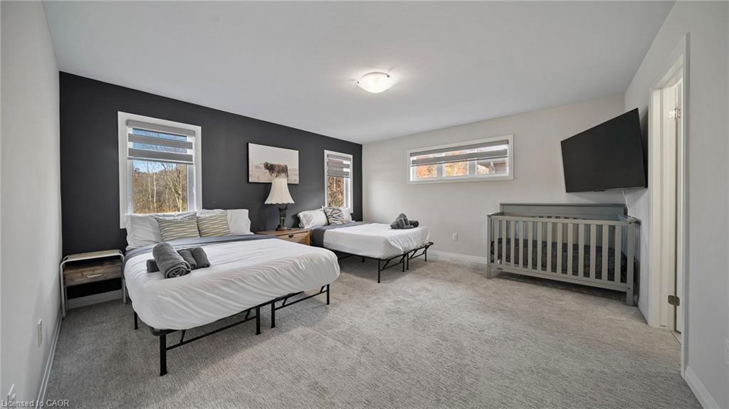 5 Wilson Drive, Thorold, ON - Indoor Photo Showing Bedroom