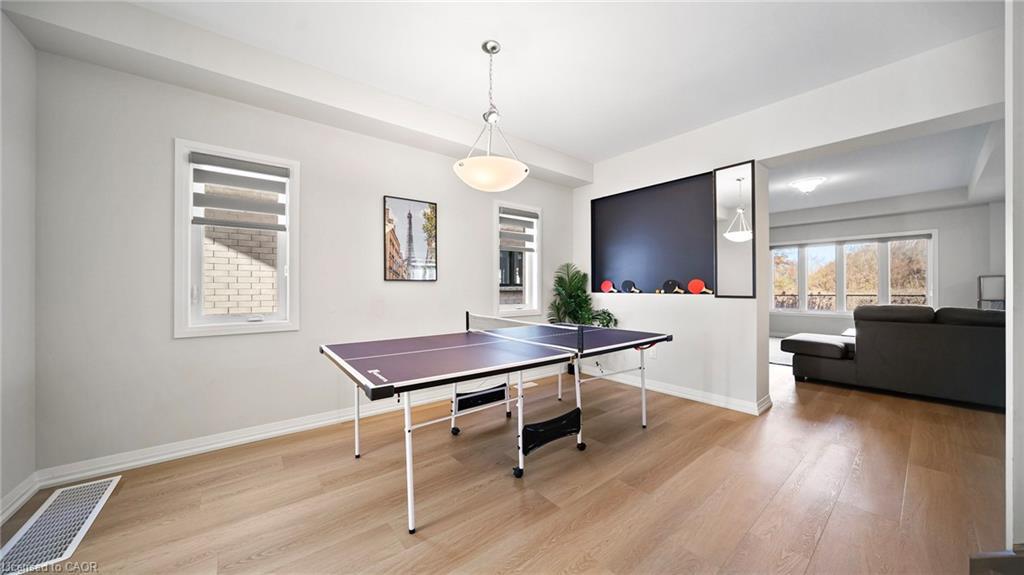 5 Wilson Drive, Thorold, ON - Indoor