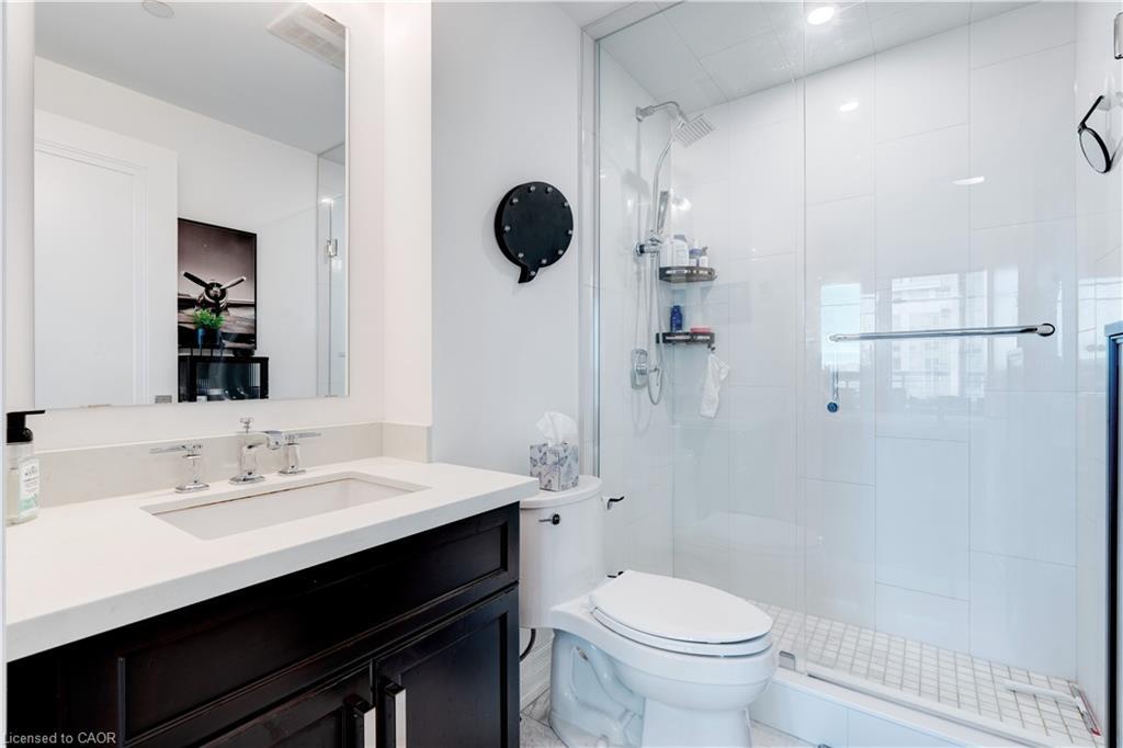 1102-2060 Lakeshore Road, Burlington, ON - Indoor Photo Showing Bathroom