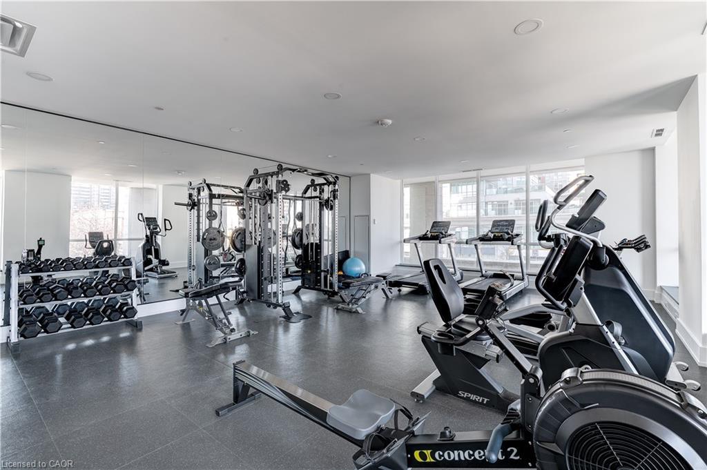 1102-2060 Lakeshore Road, Burlington, ON - Indoor Photo Showing Gym Room