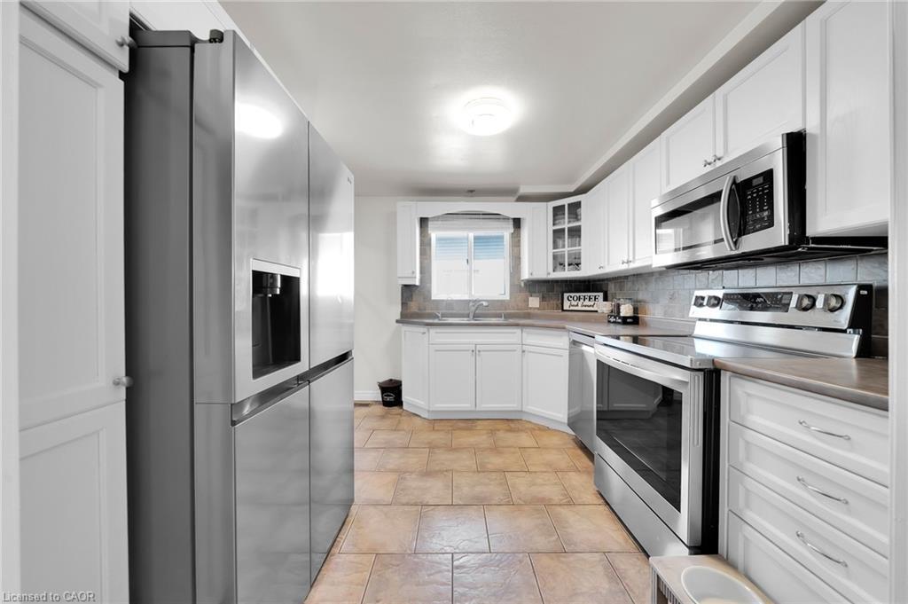 43 Elma Street, St. Catharines, ON - Indoor Photo Showing Kitchen