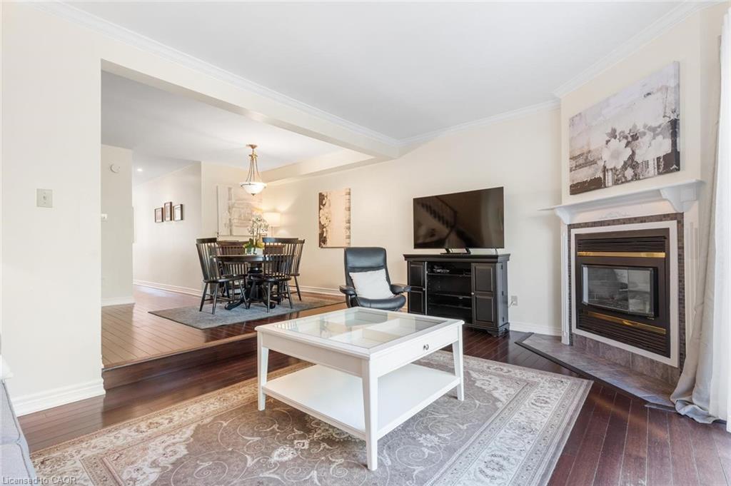 78-2205 South Millway, Mississauga, ON - Indoor Photo Showing Living Room With Fireplace