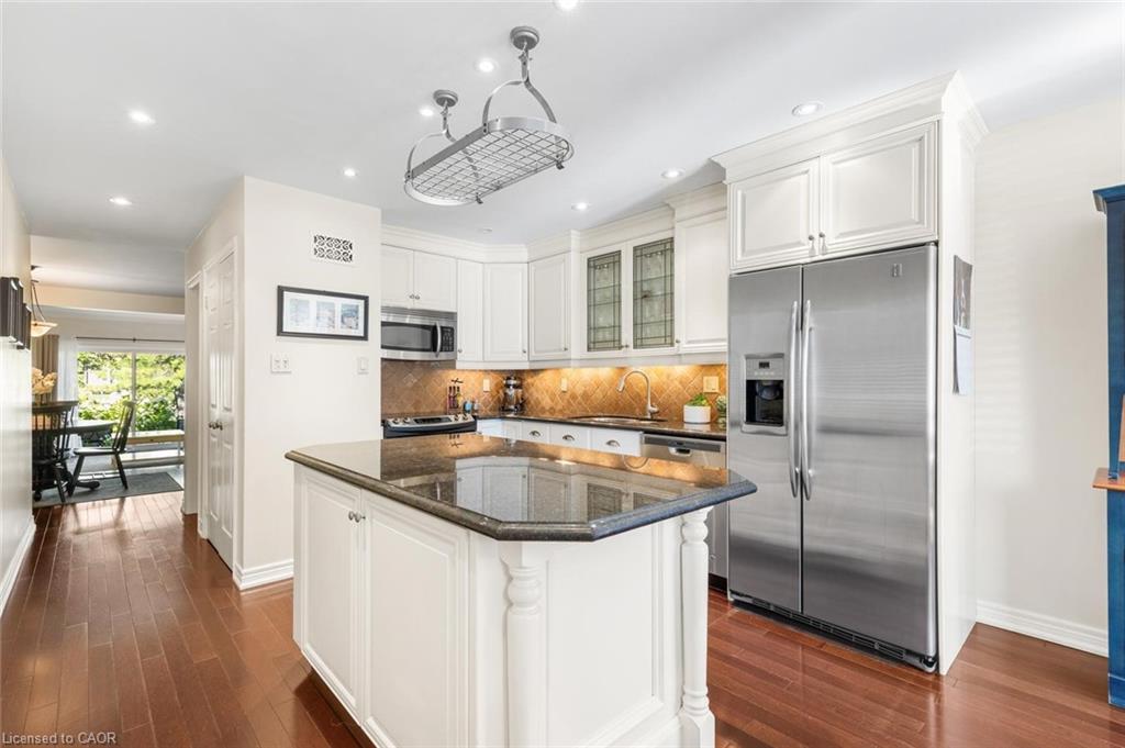 78-2205 South Millway, Mississauga, ON - Indoor Photo Showing Kitchen With Stainless Steel Kitchen With Upgraded Kitchen