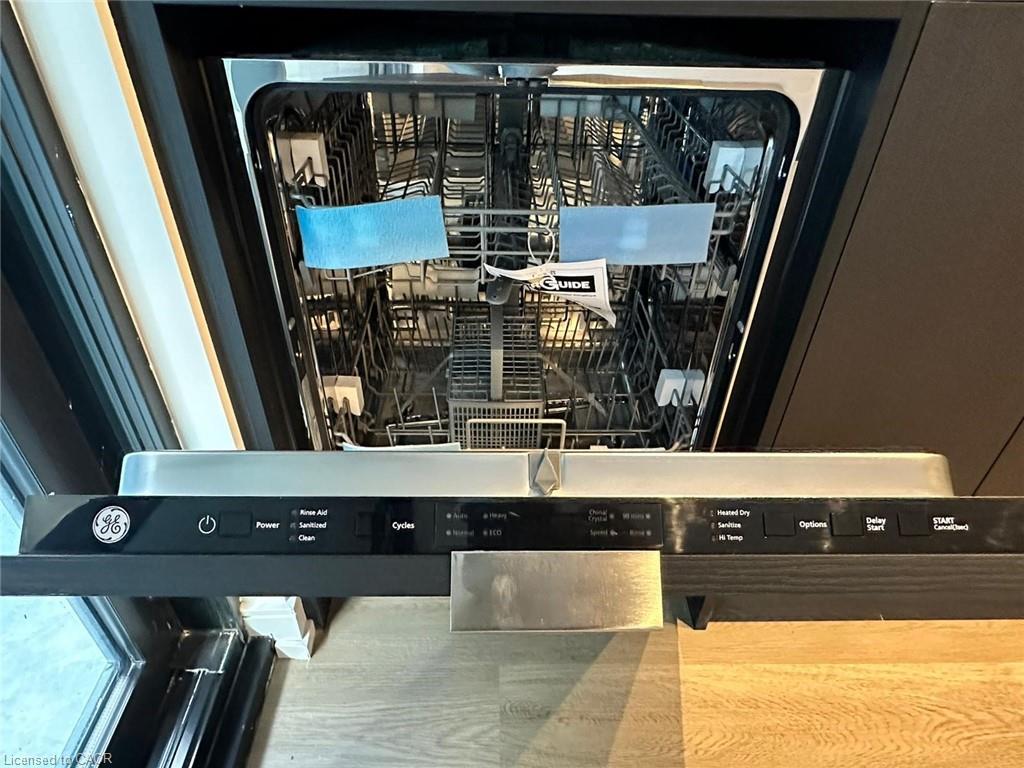 720-1 Jarvis Street, Hamilton, ON - Indoor Photo Showing Other Room