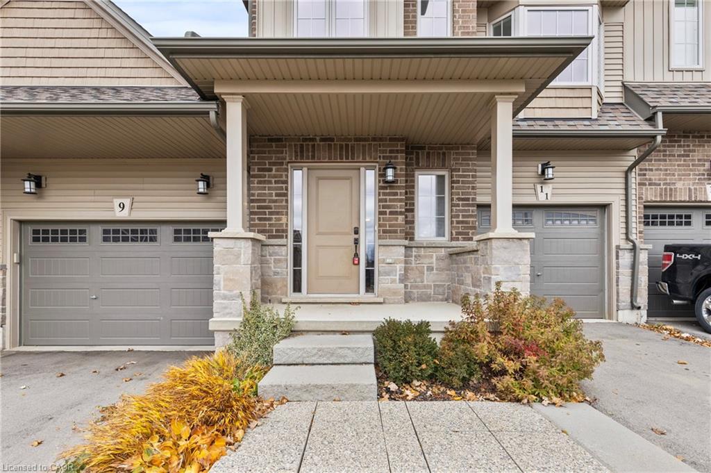 11 Dennis Drive, Smithville, ON - Outdoor With Facade