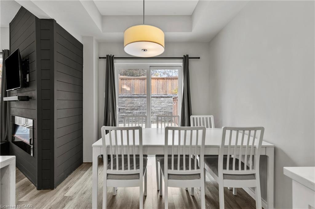 11 Dennis Drive, Smithville, ON - Indoor Photo Showing Dining Room