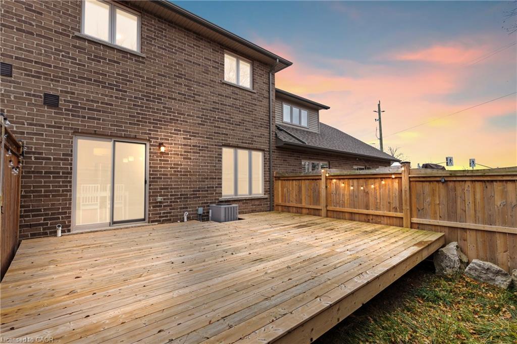 11 Dennis Drive, Smithville, ON - Outdoor With Deck Patio Veranda With Exterior