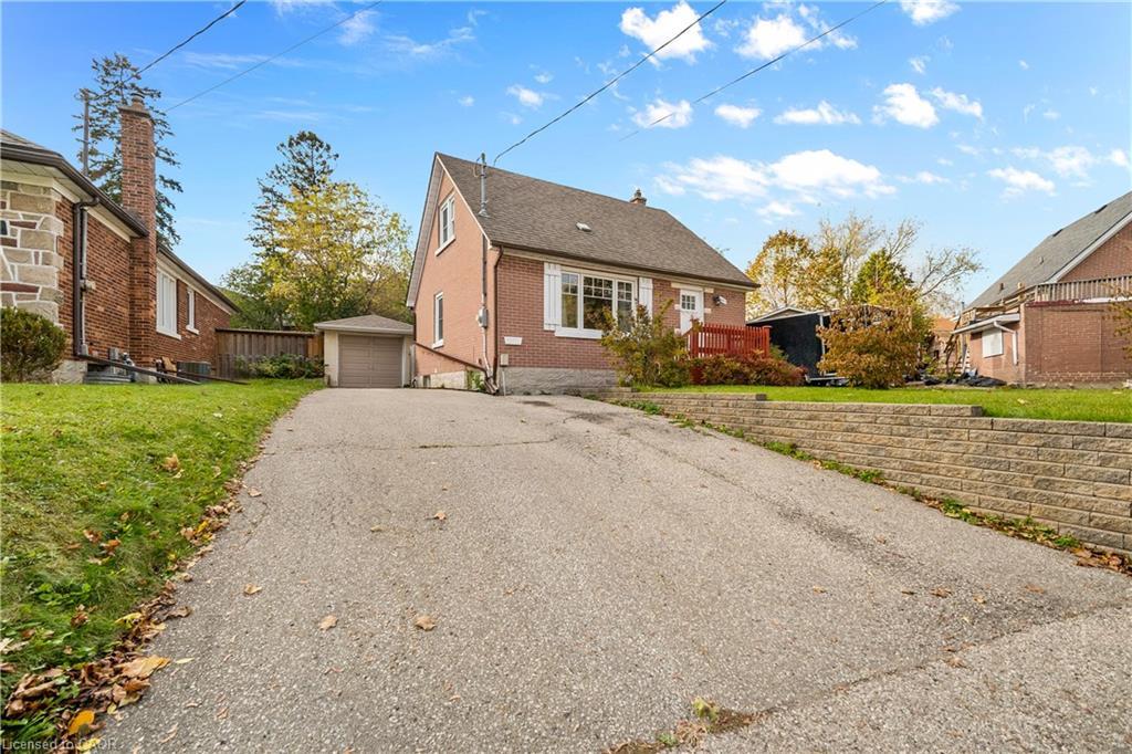 541 Courtland Avenue E, Kitchener, ON - Outdoor