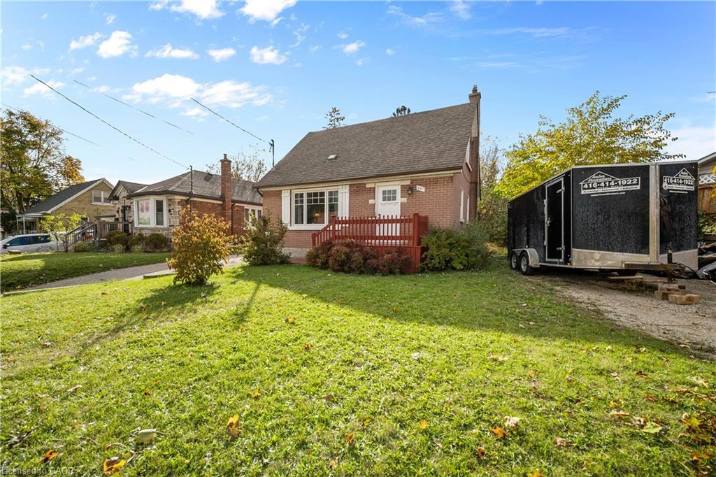 541 Courtland Avenue E, Kitchener, ON - Outdoor