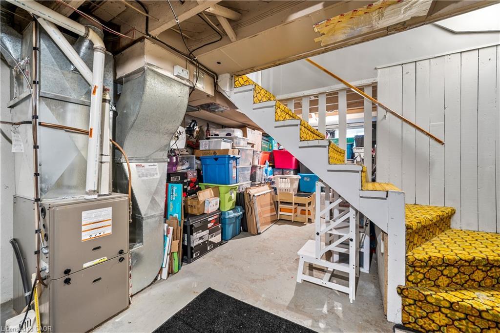 541 Courtland Avenue E, Kitchener, ON - Indoor Photo Showing Basement