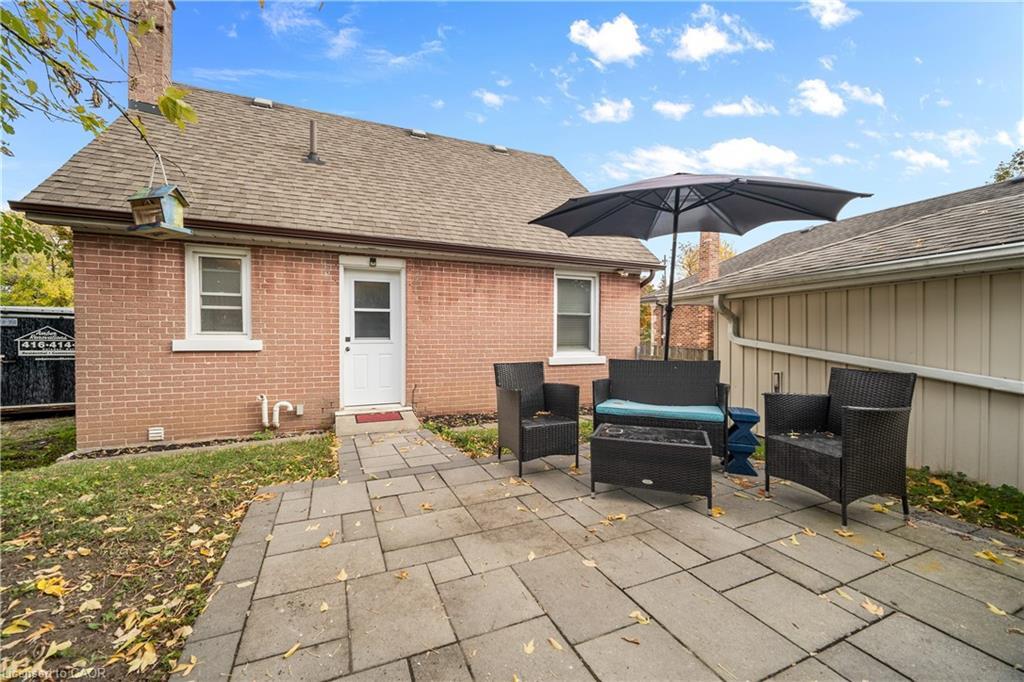 541 Courtland Avenue E, Kitchener, ON - Outdoor With Exterior