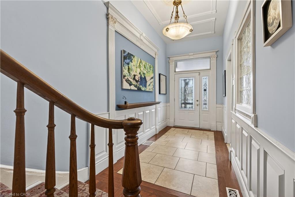 292 John Street N, Hamilton, ON - Indoor Photo Showing Other Room