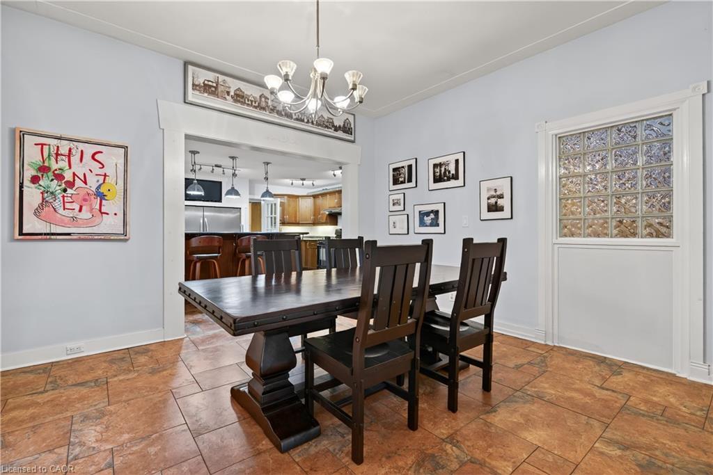 292 John Street N, Hamilton, ON - Indoor Photo Showing Dining Room