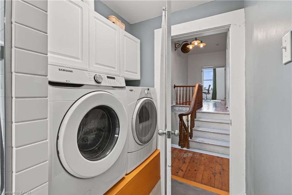 292 John Street N, Hamilton, ON - Indoor Photo Showing Laundry Room
