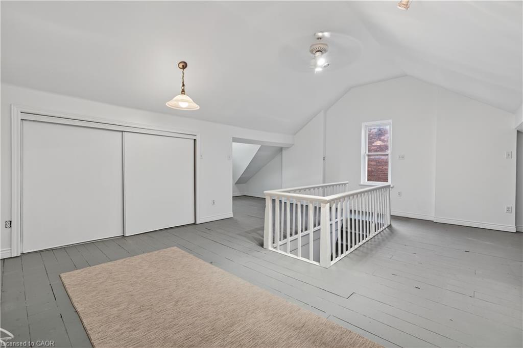 292 John Street N, Hamilton, ON - Indoor Photo Showing Other Room