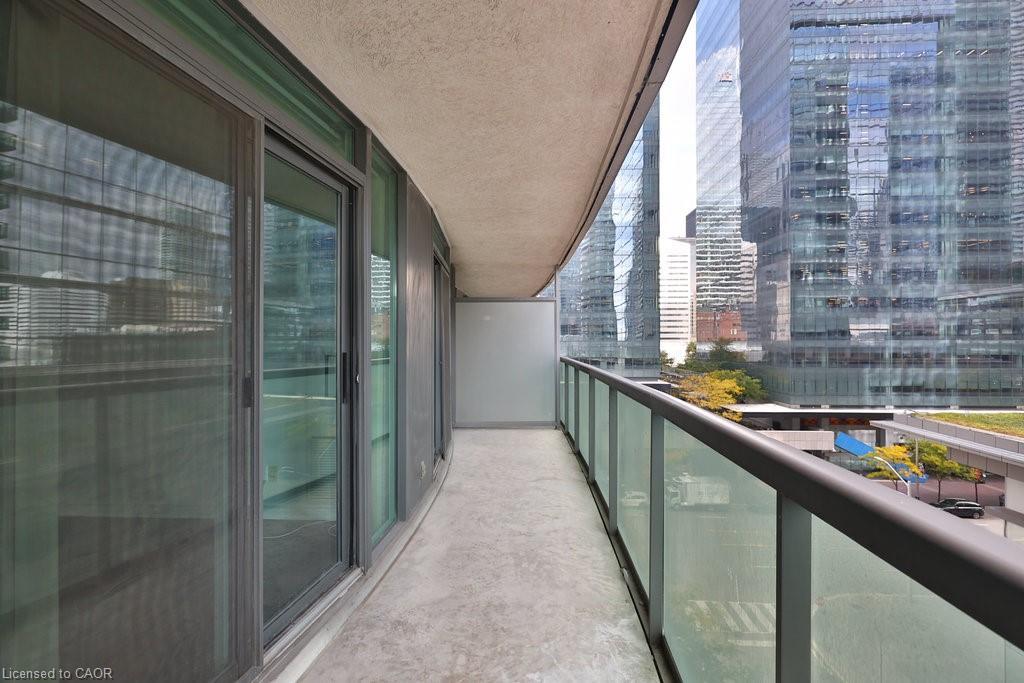 708-30 Grand Trunk Crescent, Toronto, ON - Outdoor With Balcony With Exterior