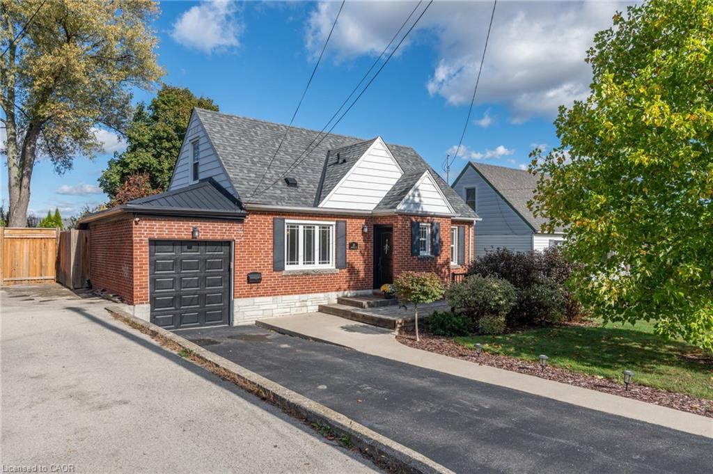 25 Montrose Avenue, Hamilton, ON - Outdoor