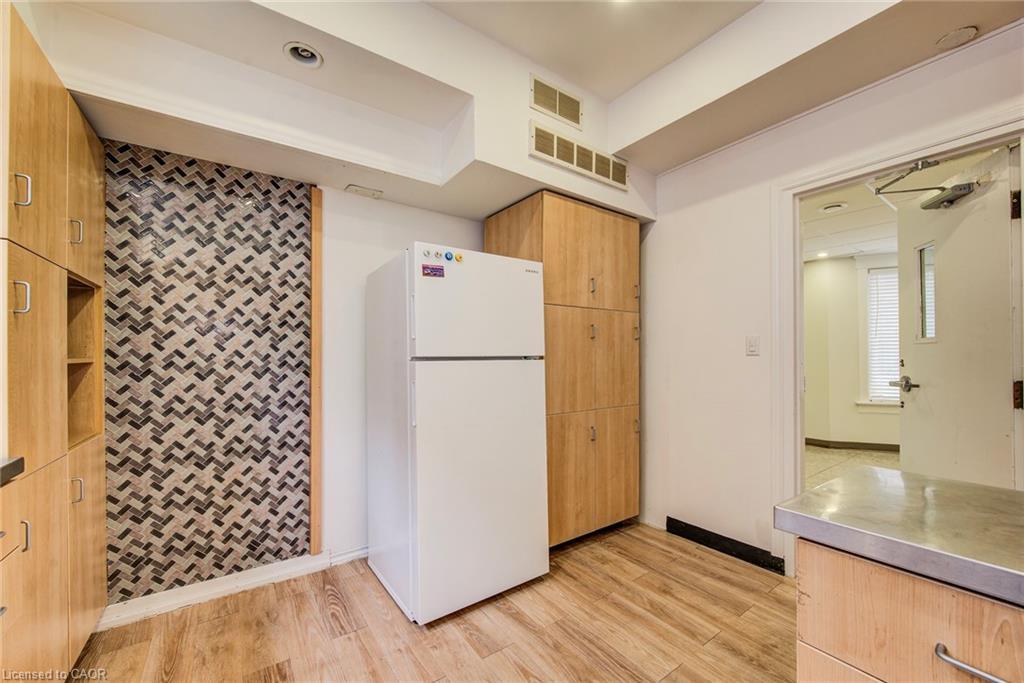 19 Schneider Avenue, Kitchener, ON - Indoor