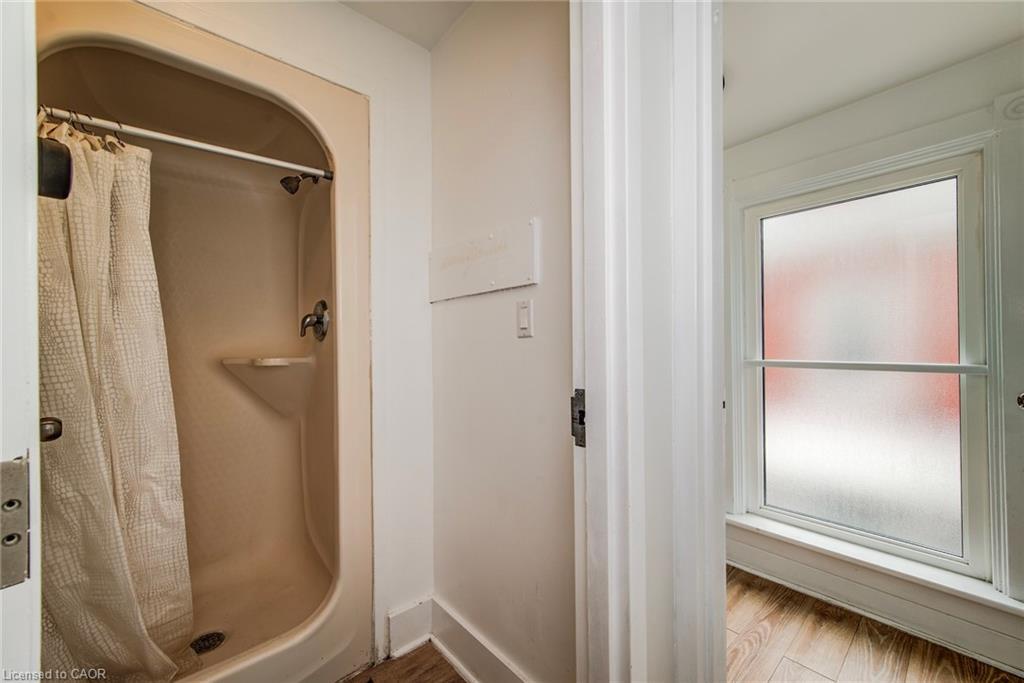 19 Schneider Avenue, Kitchener, ON - Indoor