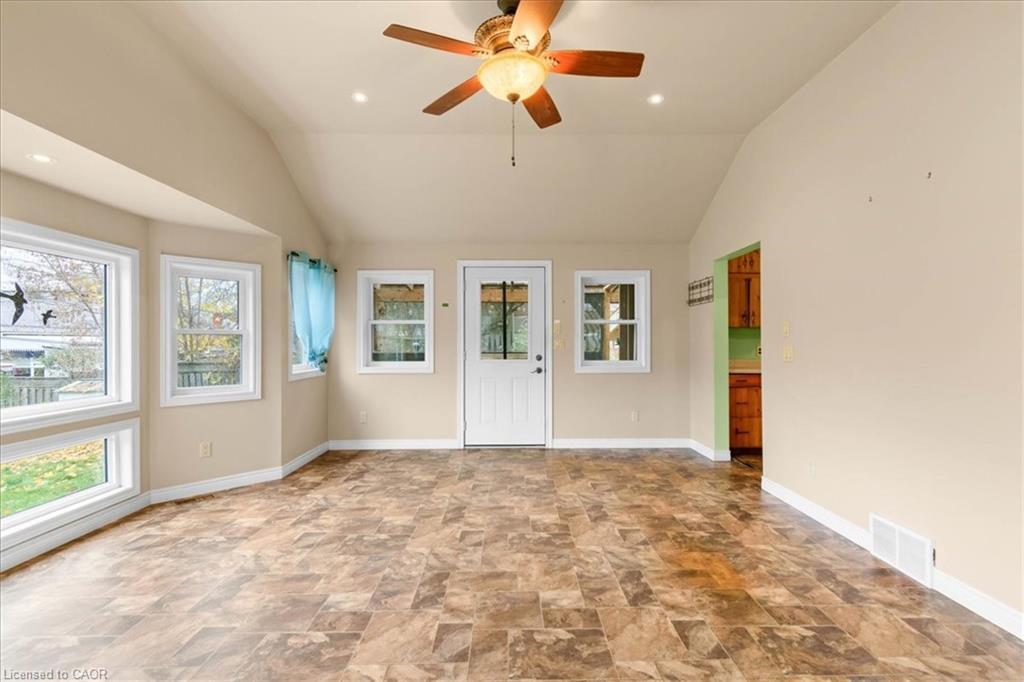 48 Cherry Street, Simcoe, ON - Indoor Photo Showing Other Room