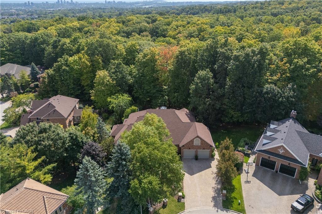 1285 Beaufort Drive, Burlington, ON - Outdoor With View