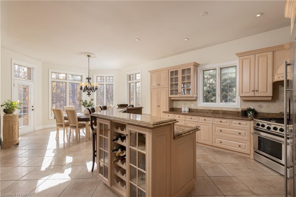 1285 Beaufort Drive, Burlington, ON - Indoor