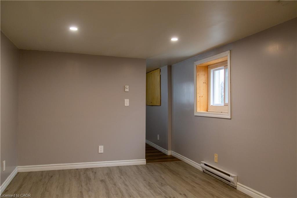 2-106 South Street E, Aylmer, ON - Indoor Photo Showing Other Room